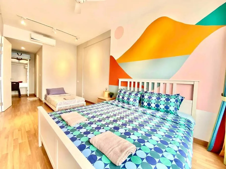 Tropicana 218 Macalister #Wondercolor #Infinity Pool #Georgetown #5Pax #2Br 2Bath #1King 1Queen 1Single #Quality Well Maintained #Private Host Malasia